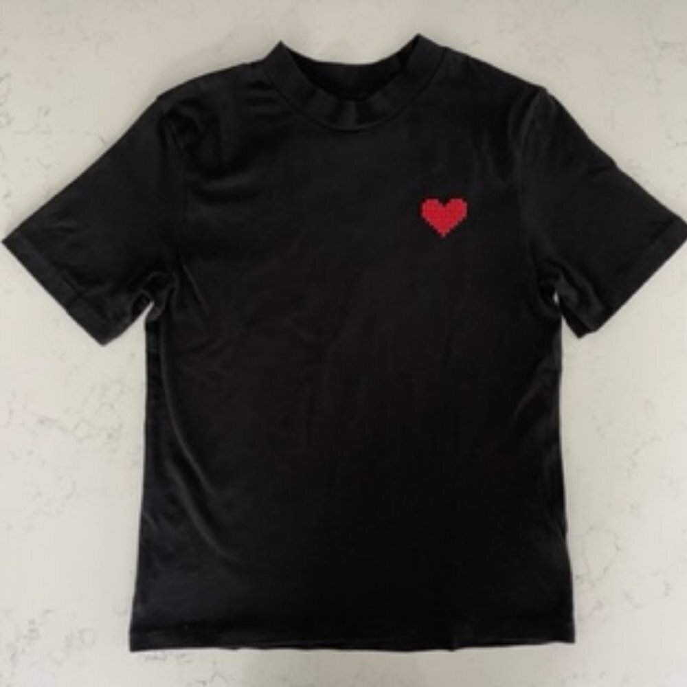 ICONE for Simons SS Faux Turtleneck Top w Cross Stitched Heart Black + Red Sz S